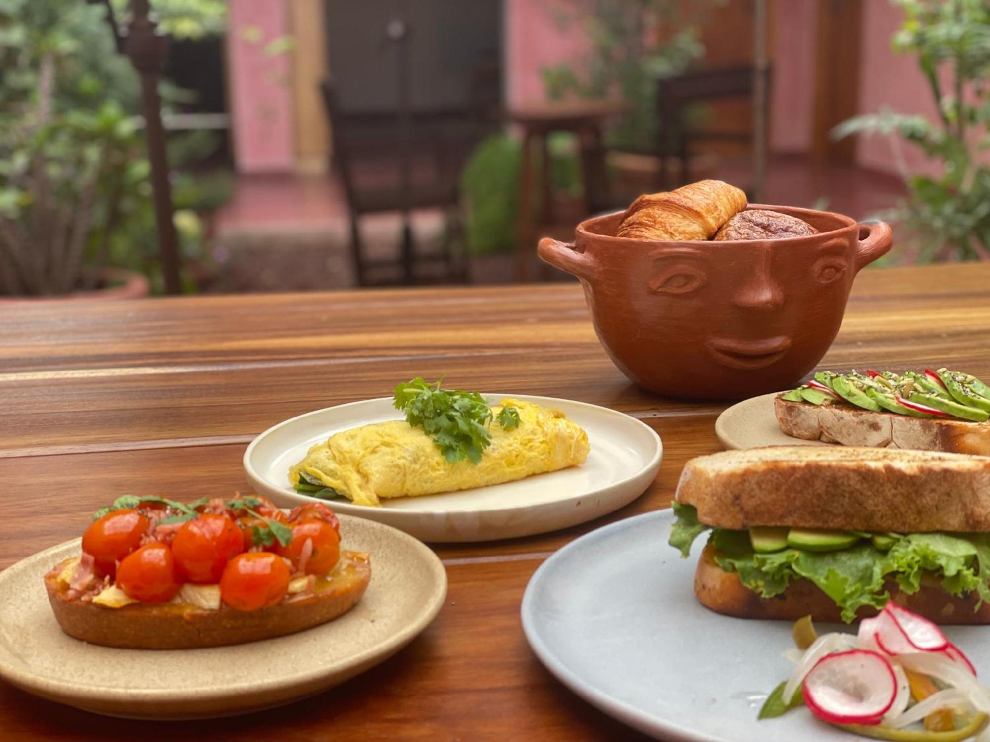 Hotel Materia Oaxaca Ngoại thất bức ảnh